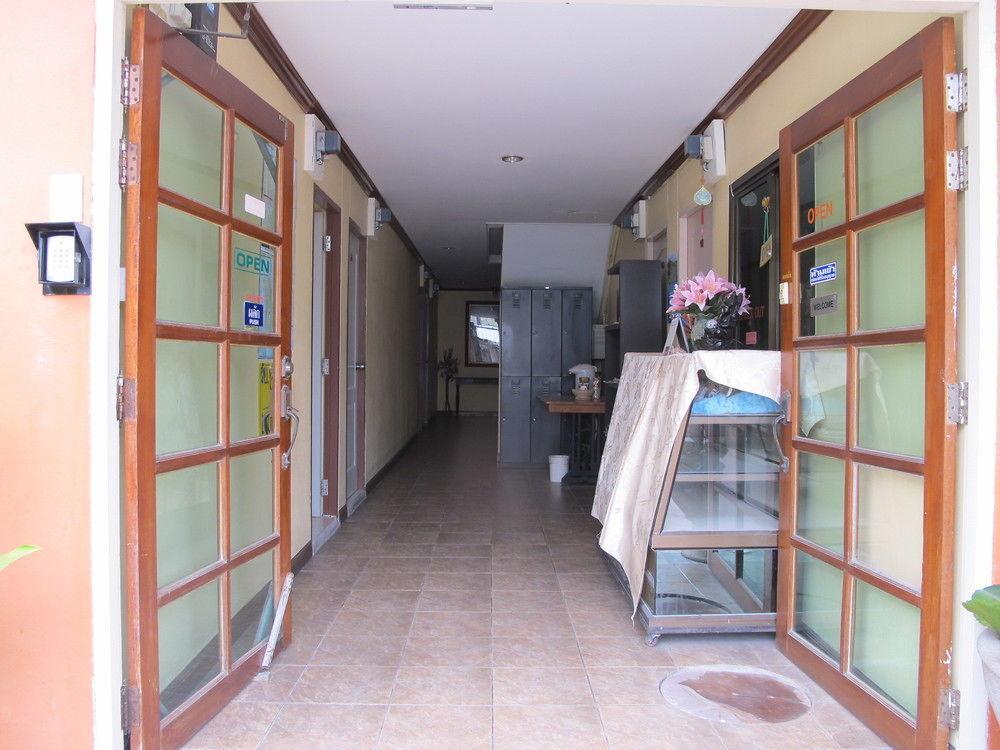 Hotel Aura House Pattaya Exterior foto